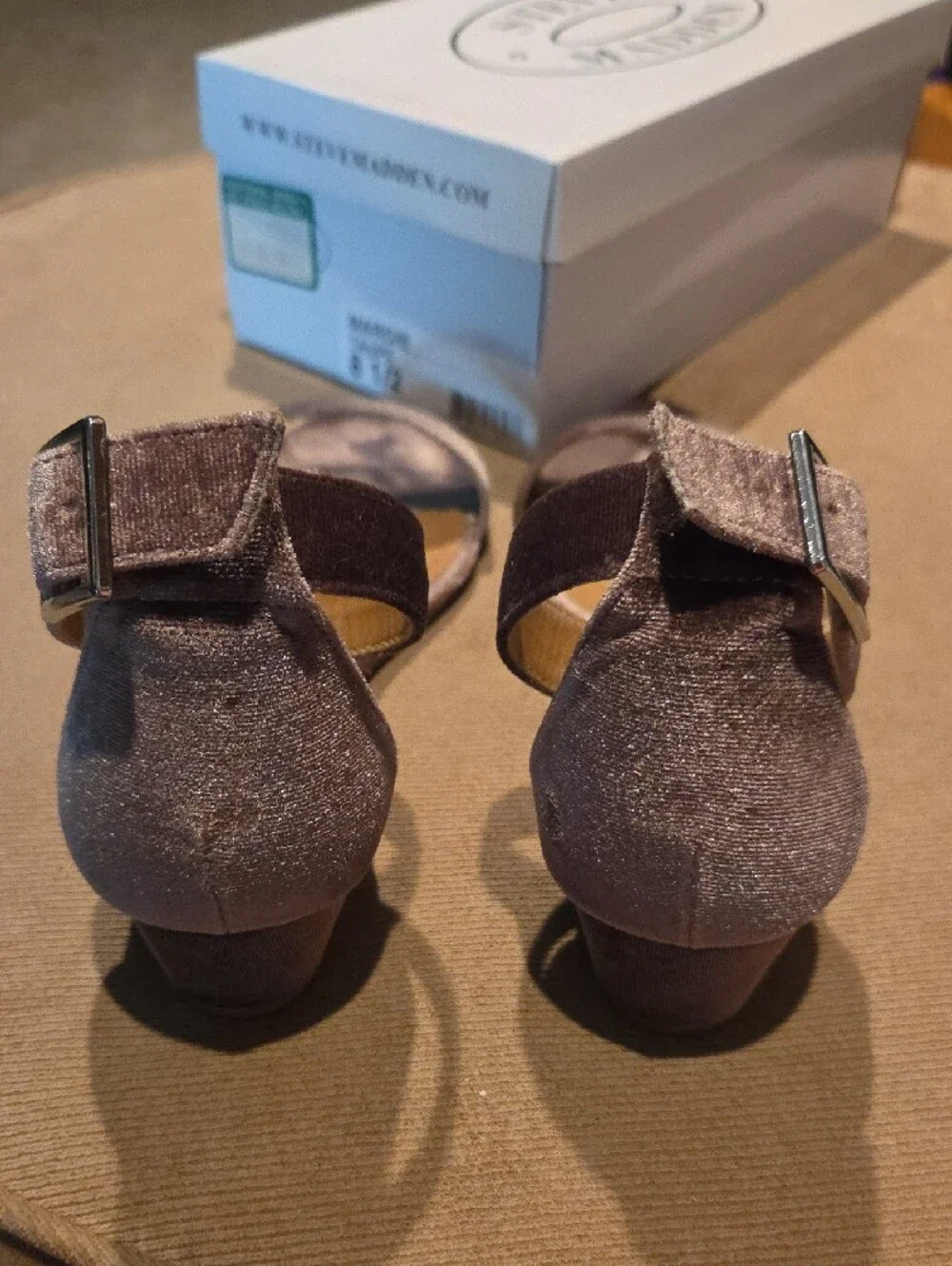 Steve Madden Velvet Ankle-Strap Heels in Taupe Size 8.5M - Picture 3 of 11